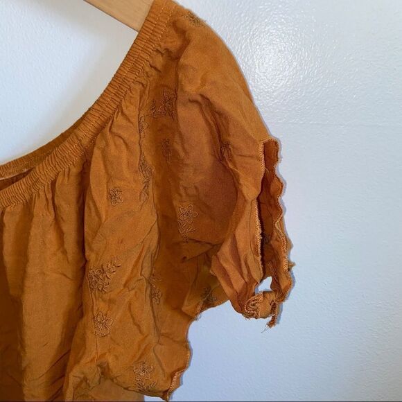 Charlotte Russe burnet yellow off the shoulder top - Picture 5 of 6